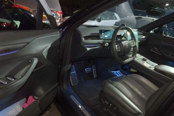 Nio ES8 2023, 27100 км, за 41739 USD - фото 24