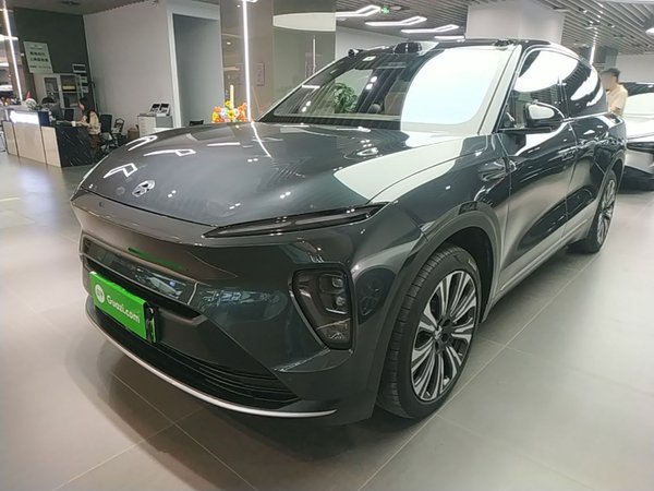 Nio ES8 · 2023 год