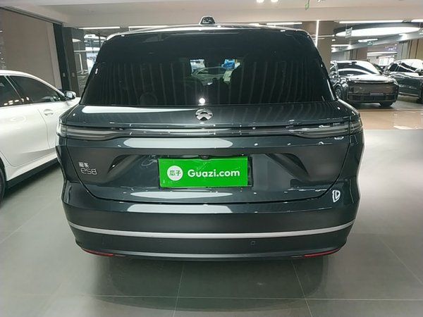 Nio ES8 2023, 64100 км, за 37995 USD