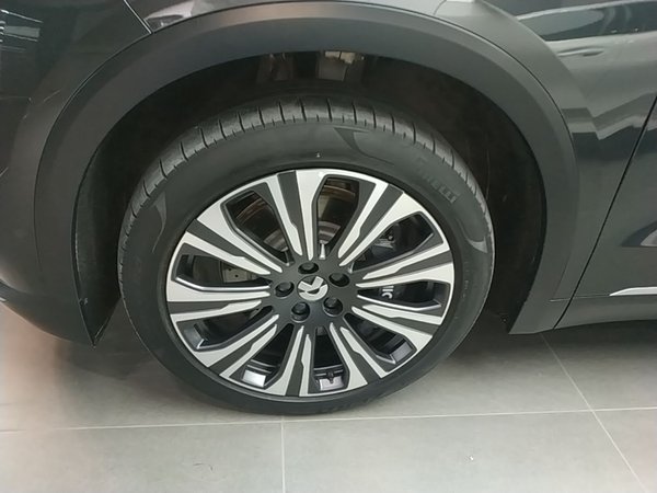 Nio ES8 2023, 64100 км, за 37995 USD - фото 8