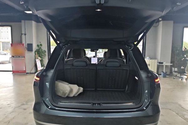 Nio ES8 2023, 56000 км, за 42020 USD - фото 22