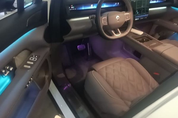 Nio ES8 2026, 1100 км, за 54788 USD - фото 24