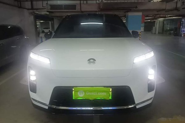 Nio ES8 2026, 1100 км, за 54788 USD