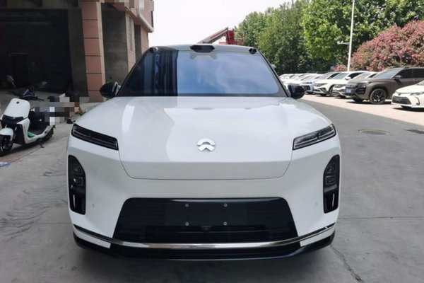 Nio ES8 2026, 8900 км, за 40642 USD
