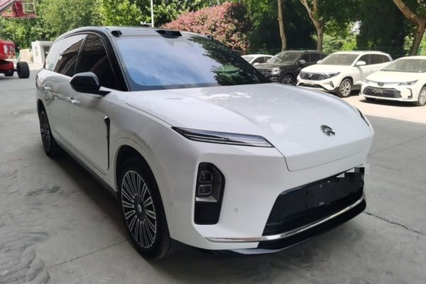 Nio ES8 2026, 8900 км, за 40642 USD