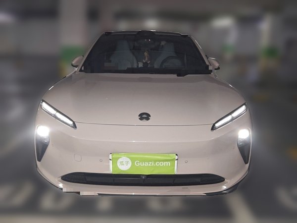 Nio ET5 2022, 71000 км, за 18945 USD