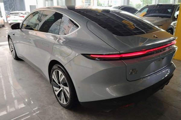 Nio ET5 2022, 88800 км, за 9999999 USD