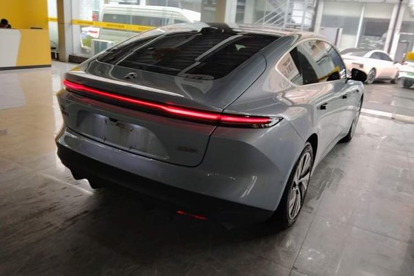 Nio ET5 2022, 88800 км, за 9999999 USD - фото 6