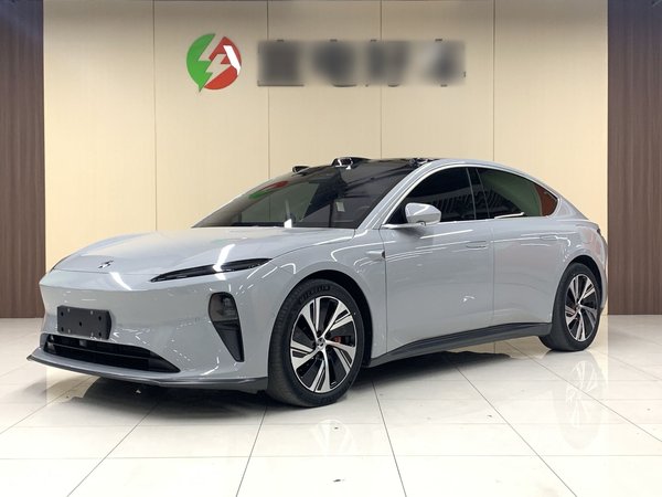 Nio ET5 · 2022 год