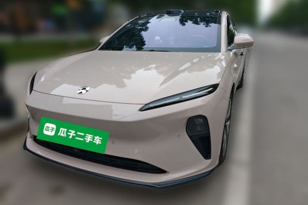 Nio ET5 · 2024 год