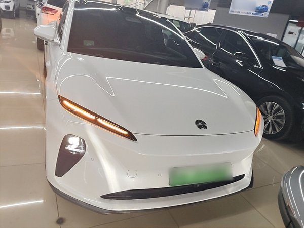 Nio ET5 2024, 71800 км, за 20279 USD