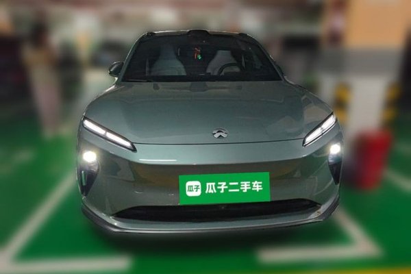 Nio ET5T 2023, 10600 км, за 21252 USD