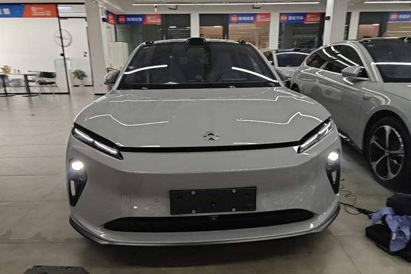 Nio ET5T 2024, 20800 км, за 24487 USD