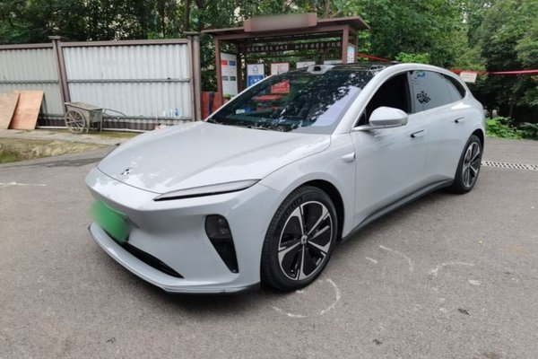 Nio ET5T · 2024 год