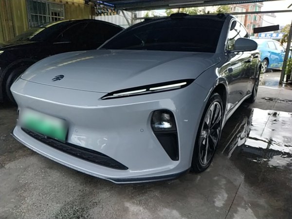 Nio ET5T · 2024 год
