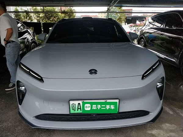 Nio ET5T 2024, 25200 км, за 23114 USD