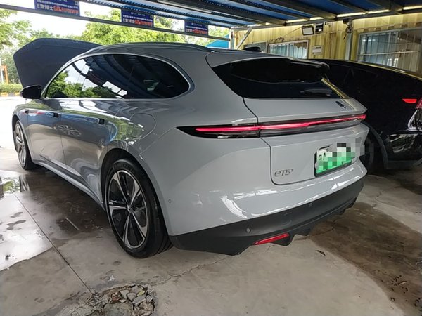 Nio ET5T 2024, 25200 км, за 23114 USD