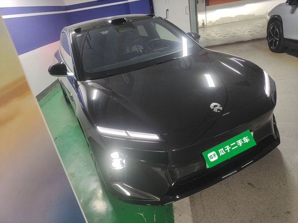 Nio ET5T 2025, 16100 км, за 32406 USD