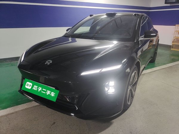 Nio ET5T · 2025 год