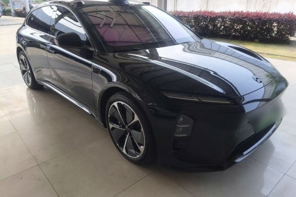 Nio ET5T 2025, 21500 км, за 26326 USD