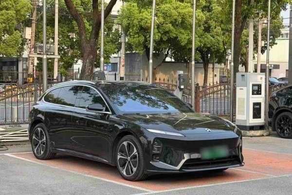Nio ET5T 2025, 3200 км, за 26139 USD - фото 13