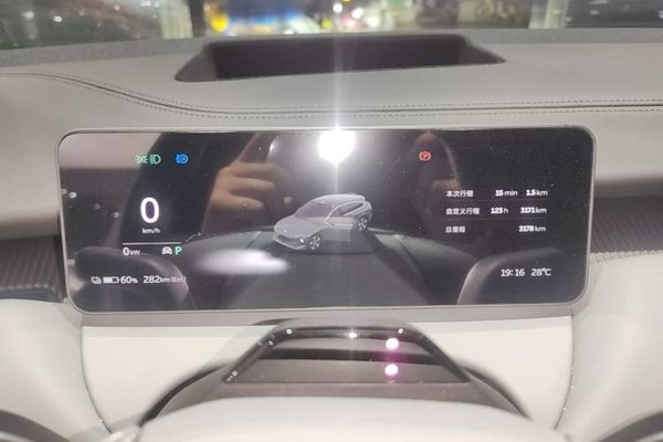 Nio ET5T 2025, 3200 км, за 26139 USD - фото 21