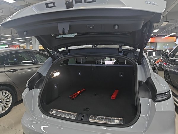 Nio ET5T 2025, 300 км, за 35532 USD - фото 21