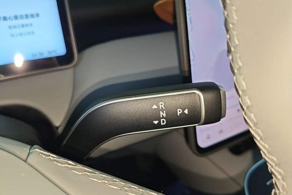 Nio ET5T 2025, 6300 км, за 25684 USD - фото 17