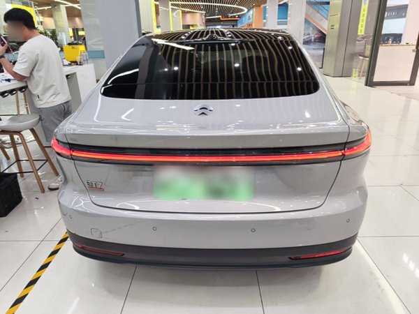 Nio ET7 2023, 55000 км, за 32036 USD