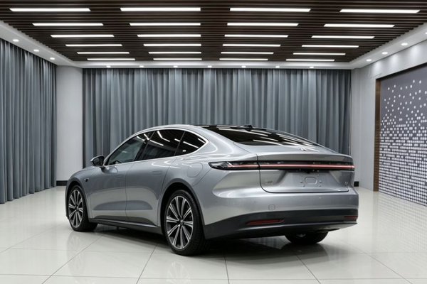 Nio ET7 2024, 23900 км, за 34123 USD - фото 17