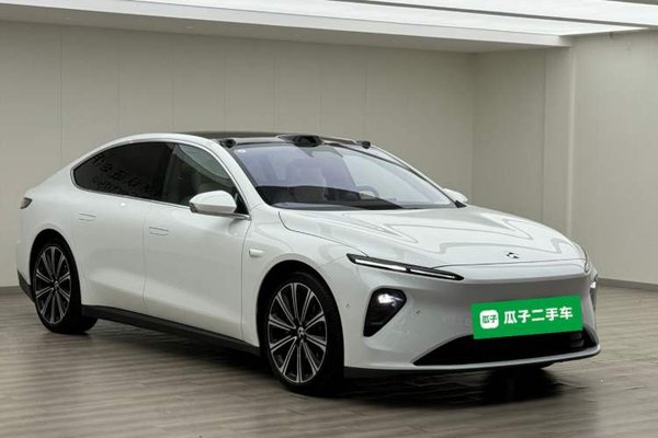 Nio ET7 2024, 17900 км, за 35007 USD