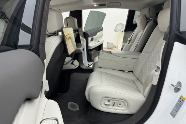 Nio ET7 2024, 17900 км, за 35007 USD - фото 20