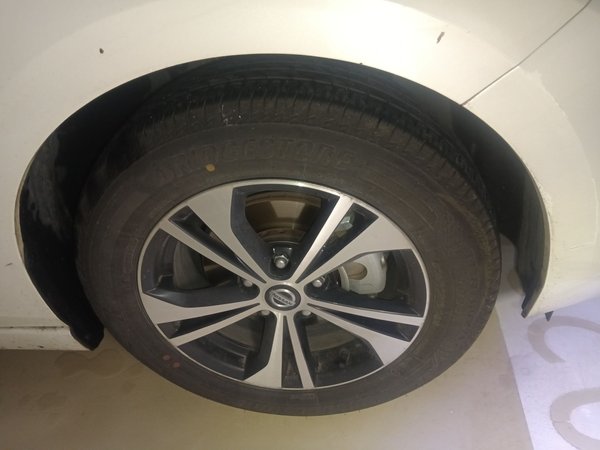 Nissan Sylphy 2022, 106100 км, за 9973 USD