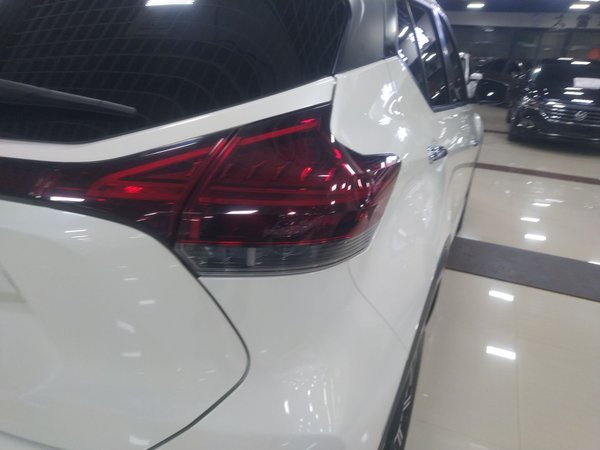 Nissan Kicks 2022, 35100 км, за 11309 USD - фото 7