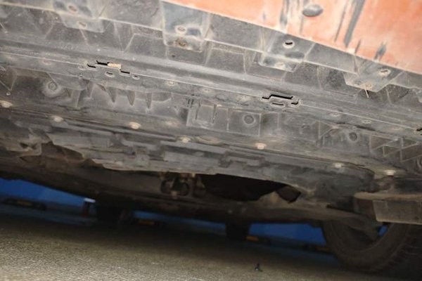 Nissan Lannia 2016, 66000 км, за 5049 USD - фото 24