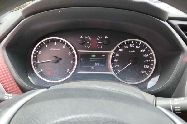 Nissan Lannia 2016, 120000 км, за 7486 USD - фото 10