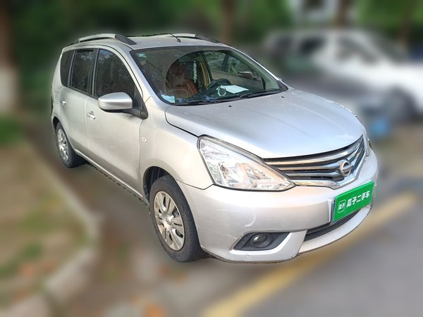 Nissan Livina 2013, 110700 км, за 3059 USD