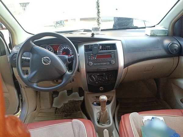 Nissan Livina 2013, 110700 км, за 3059 USD - фото 10