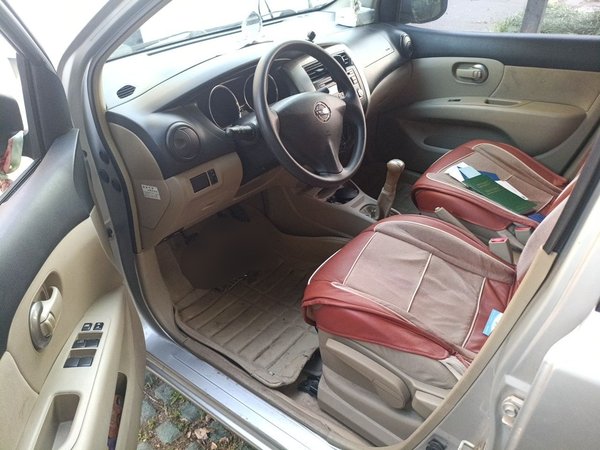 Nissan Livina 2013, 110700 км, за 3059 USD - фото 17