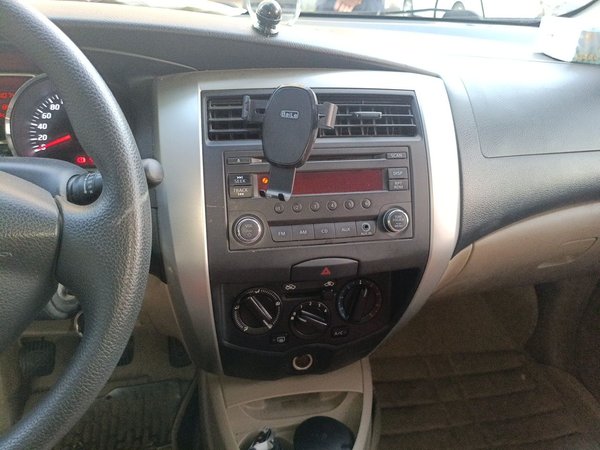 Nissan Livina 2013, 110700 км, за 3059 USD - фото 14