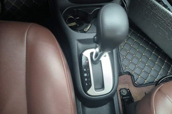 Nissan Livina 2015, 92500 км, за 3850 USD - фото 14