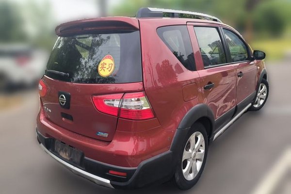 Nissan Livina 2015, 92500 км, за 3850 USD - фото 6