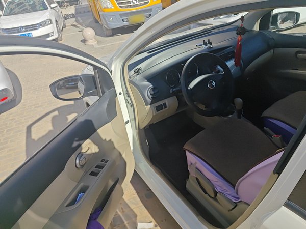 Nissan Livina 2015, 52800 км, за 6206 USD - фото 17