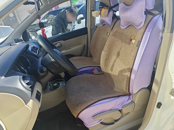 Nissan Livina 2015, 52800 км, за 6206 USD - фото 16