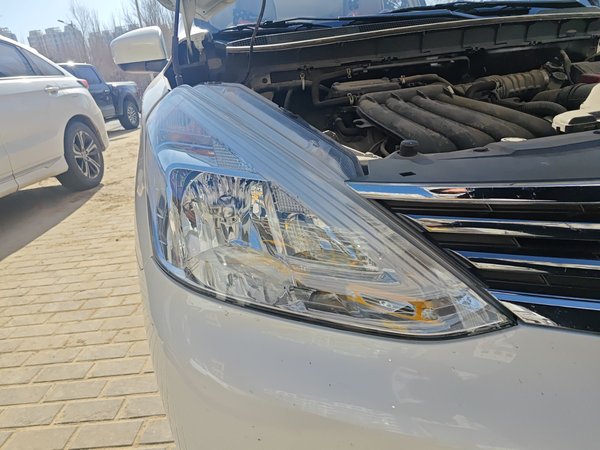 Nissan Livina 2015, 52800 км, за 6206 USD - фото 7