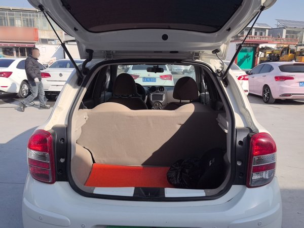 Nissan March 2010, 64200 км, за 6121 USD - фото 18