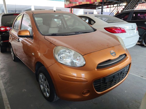 Nissan March 2010, 102100 км, за 4528 USD
