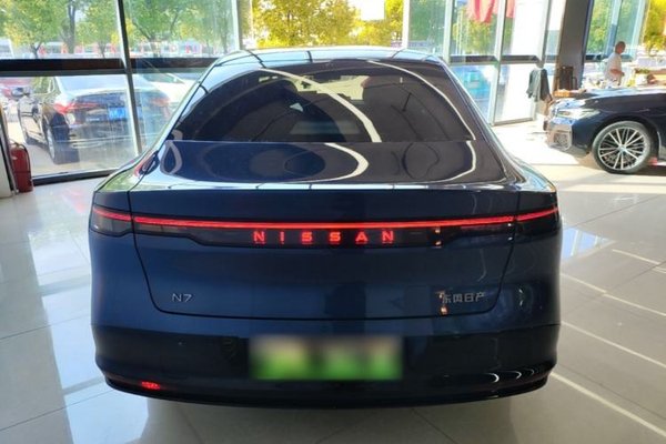 Nissan N7 2025, 27600 км, за 16667 USD