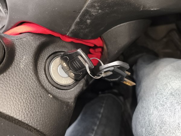 Nissan Navara 2017, 106100 км, за 12035 USD - фото 17