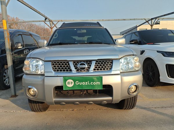Nissan Paladin 2013 2.4L Two-Wheel Drive Standard Version China V Standard, 2013 года